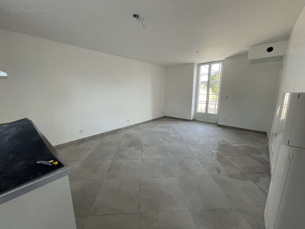 Appartement à SAINT-FARGEAU-PONTHIERRY