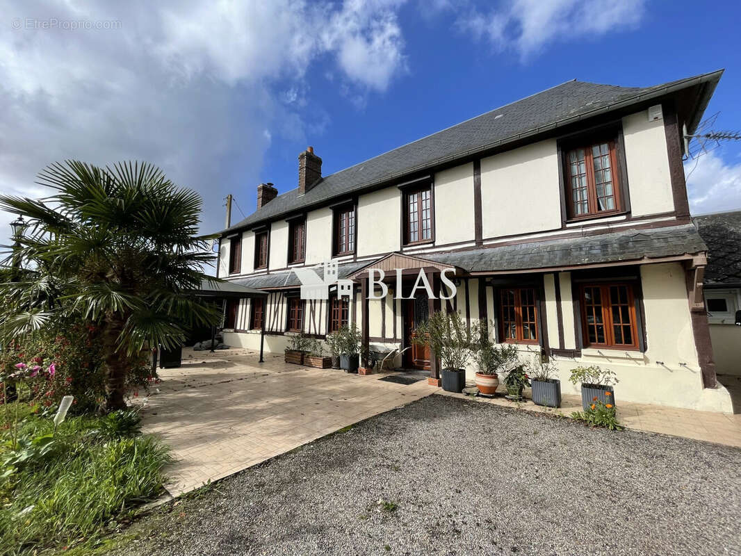 Maison à LE GROS-THEIL