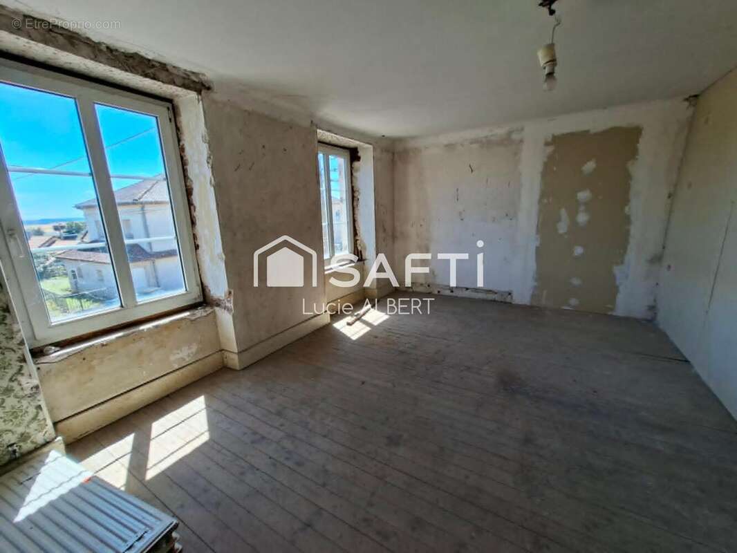 Maison 286 m² à Grostenquin  - photo 6