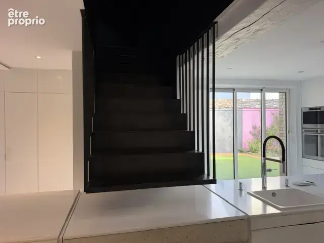 ORLEANS- MURLINS- Maison de ville entièrement rénovée avec un terrain arboré de 1062m2 - photo 9