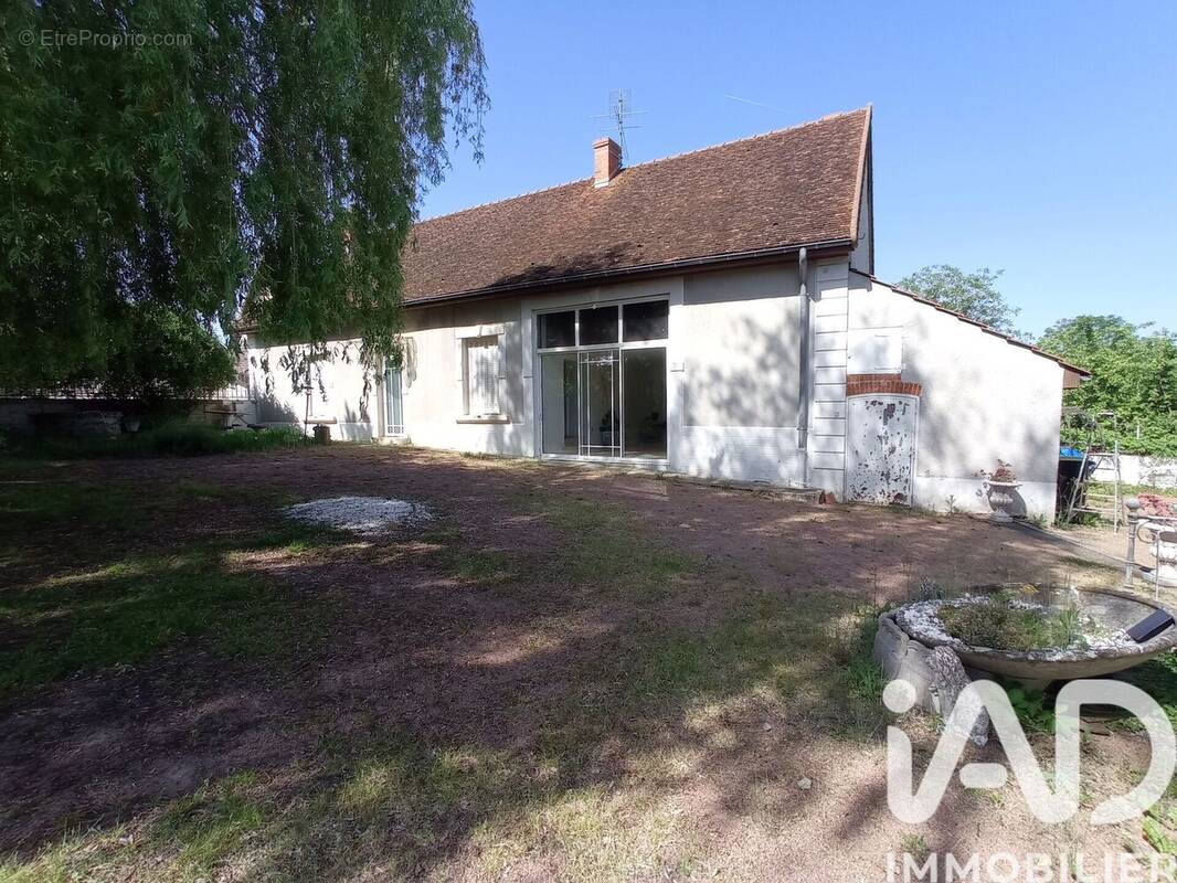 Photo 1 - Maison à SAINT-PRIX-LES-ARNAY
