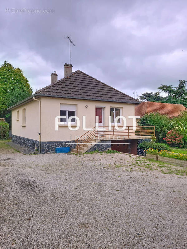 Maison à TESSY-SUR-VIRE