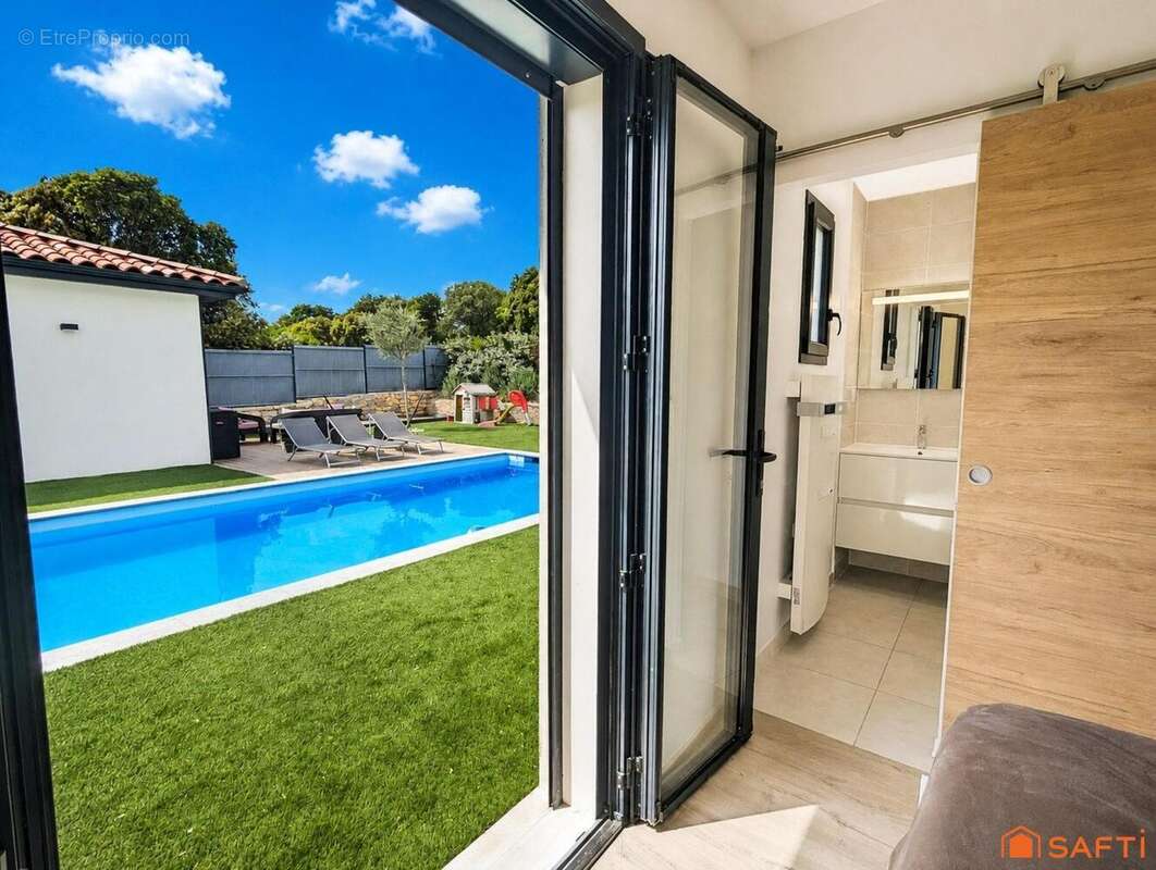 Photo 8 - Maison à NIMES