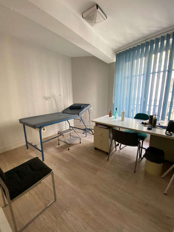 Bureaux- Local professionnel - 9 bureaux -  289 m2 - photo 9