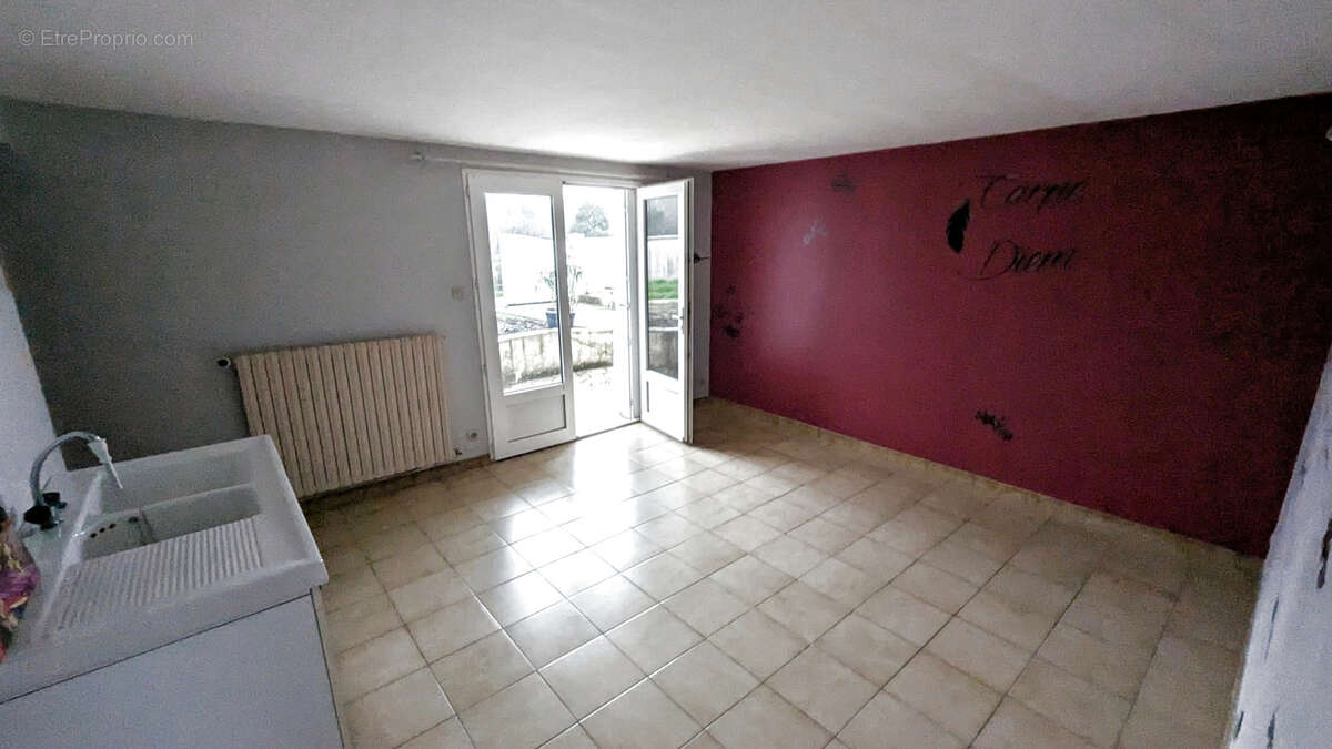 Maison à MAGNE