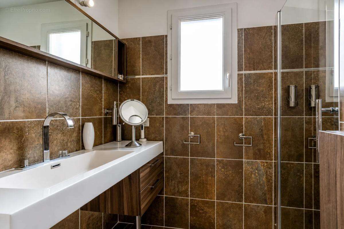Appartement Duplex de 4 pièces de 82 m² à Stains - photo 13