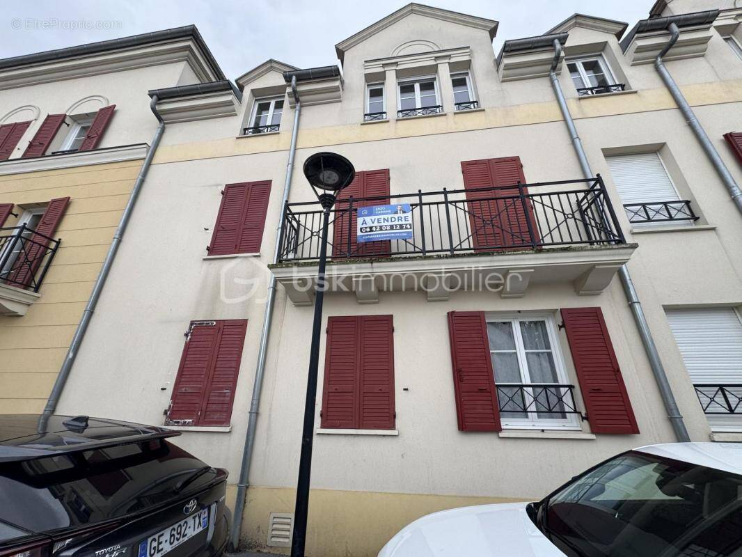 Appartement à MAGNY-LE-HONGRE