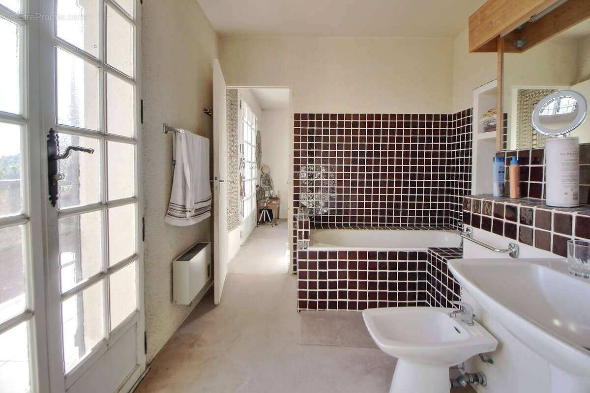 Maison à TRANS-EN-PROVENCE