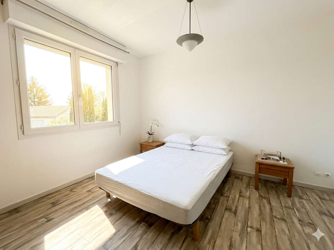 Appartement à YVRAC