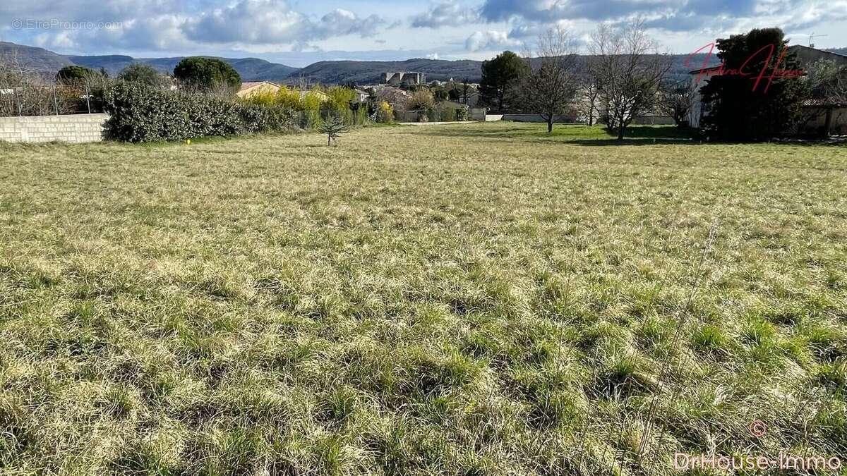 Terrain à ALBA-LA-ROMAINE