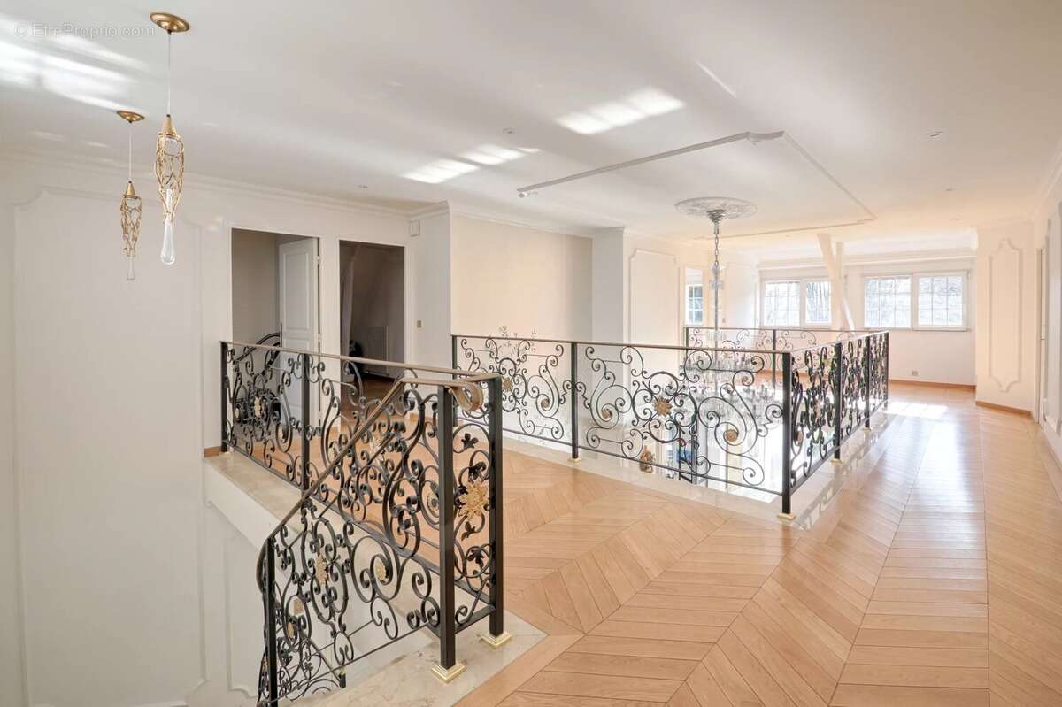 Maison à SAINT-MAUR-DES-FOSSES