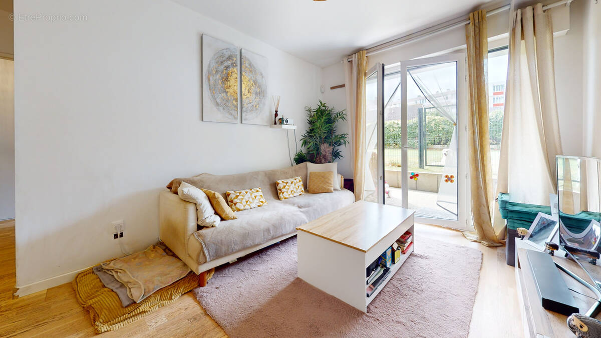 Appartement à EPINAY-SUR-SEINE