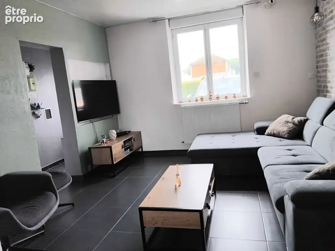 Maison  3 pièce(s) 81.83 m2 - photo 2
