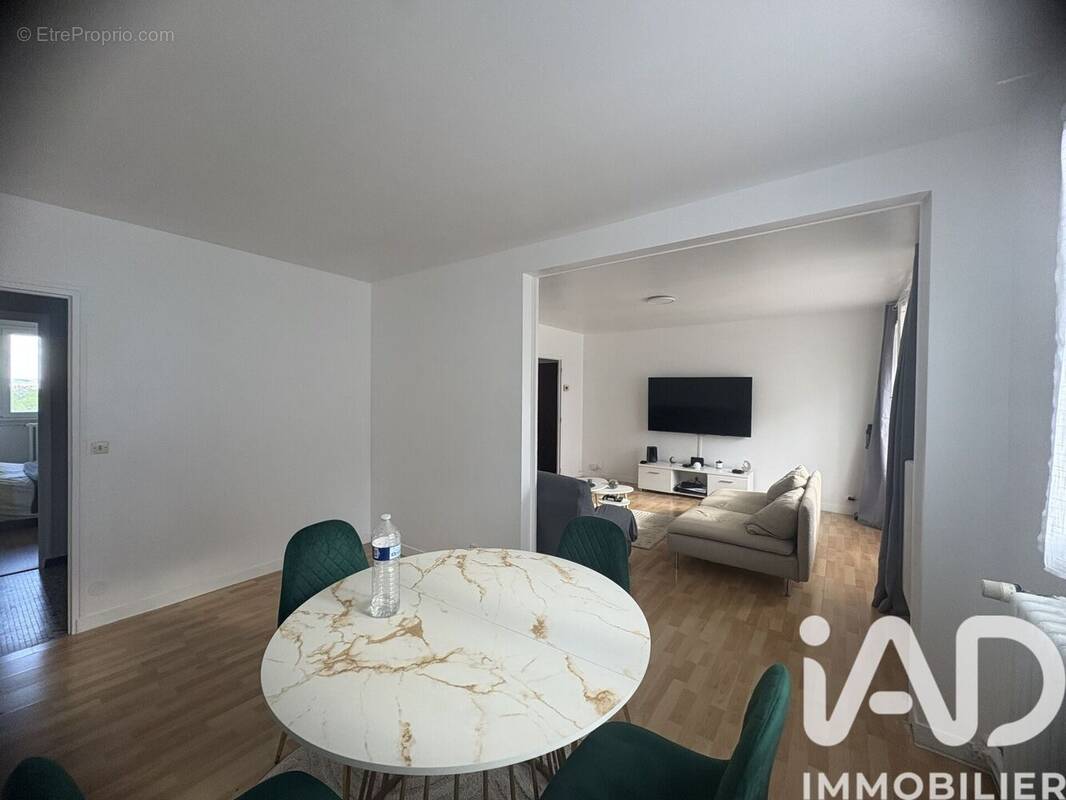 Photo 1 - Appartement à PARON