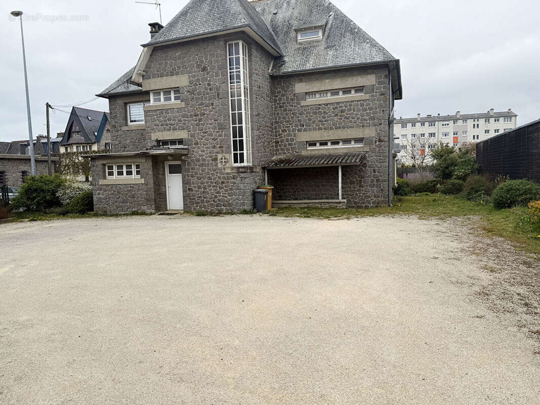 Grande demeure sur 756m2 de terrain - photo 18