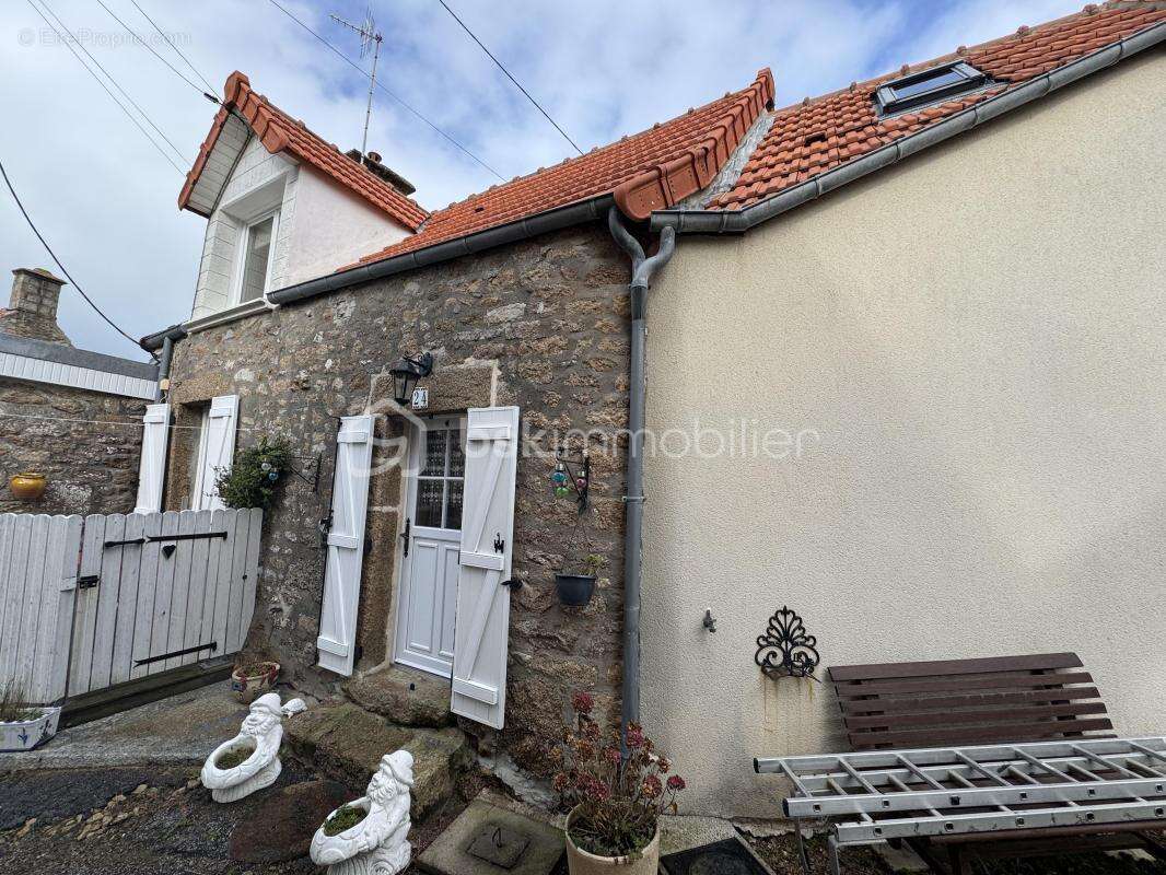 Maison à FERMANVILLE