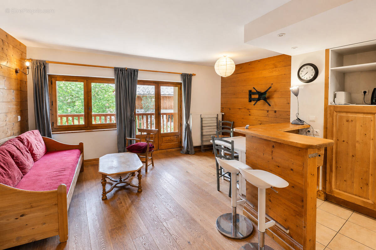 Appartement à LES ALLUES