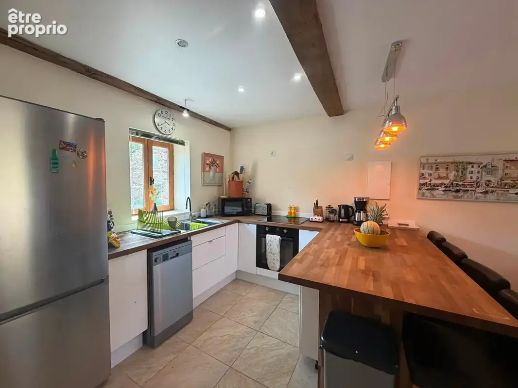 HAUTE-VIENNE -Superbe maison en pierre entièrement rénovée avec jardin de 2 917 m² et grande grange - photo 10