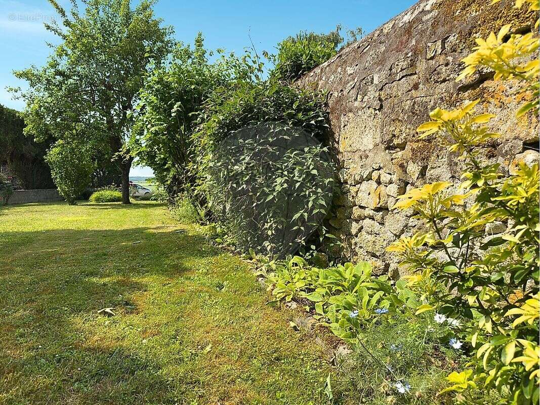 Maison à CREPY-EN-VALOIS