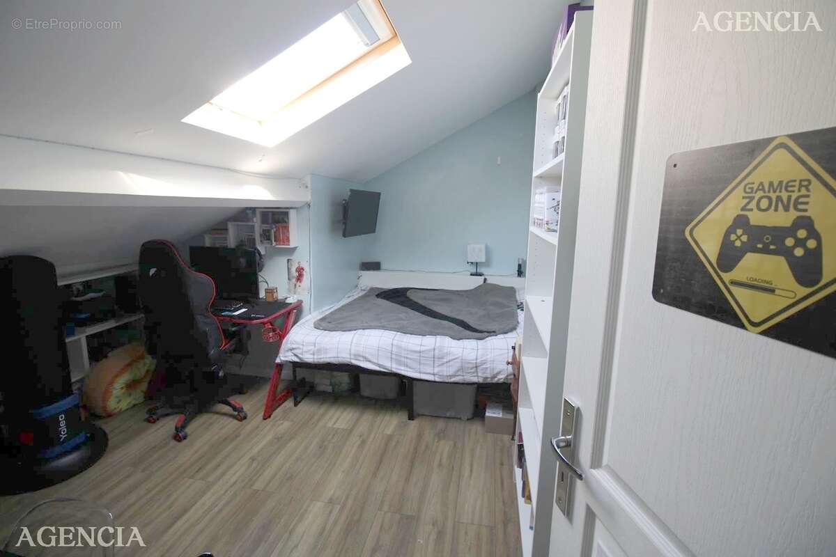 Appartement à PONTAULT-COMBAULT