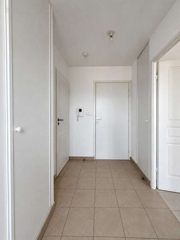 Photo 5 - Appartement à POISSY