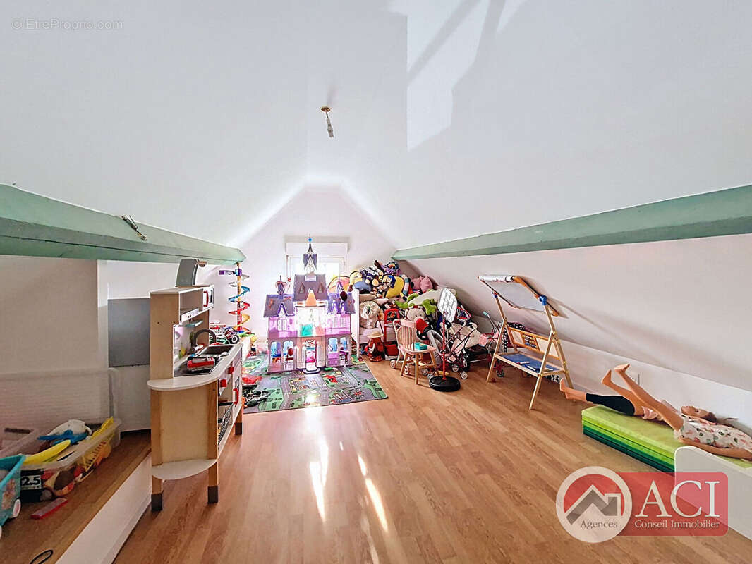 Maison à MONTAGNY-EN-VEXIN