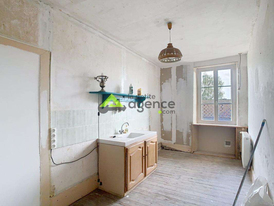 Maison à CHENERAILLES