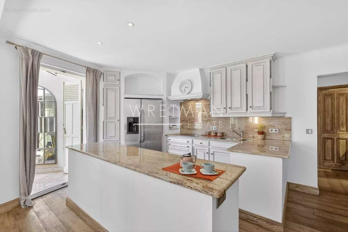 Appartement à SAINT-TROPEZ