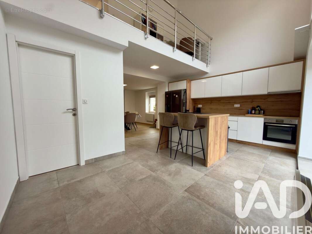 Maison 124 m² à Errouville  - photo 3