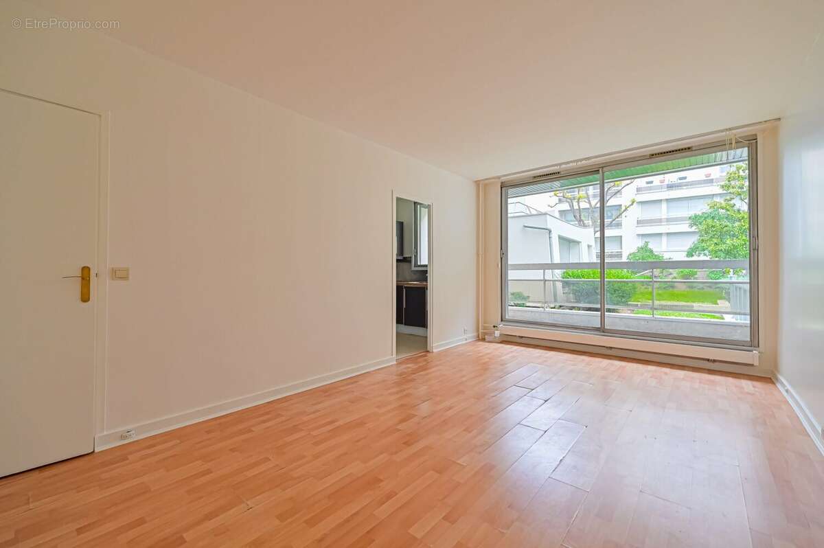 Appartement à PARIS-12E
