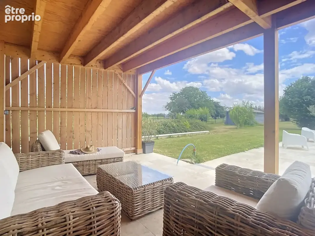 "Le charme d'une propriété familiale au cœur de la campagne tourangelle" - photo 3