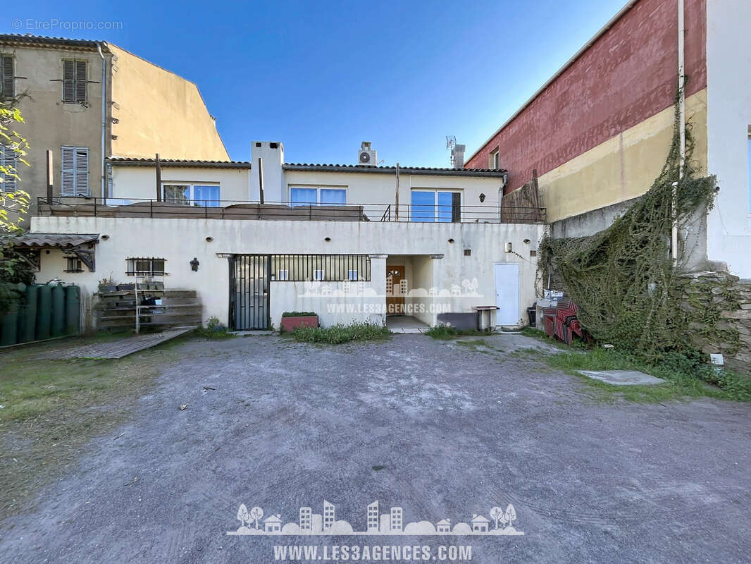 Appartement à COGOLIN