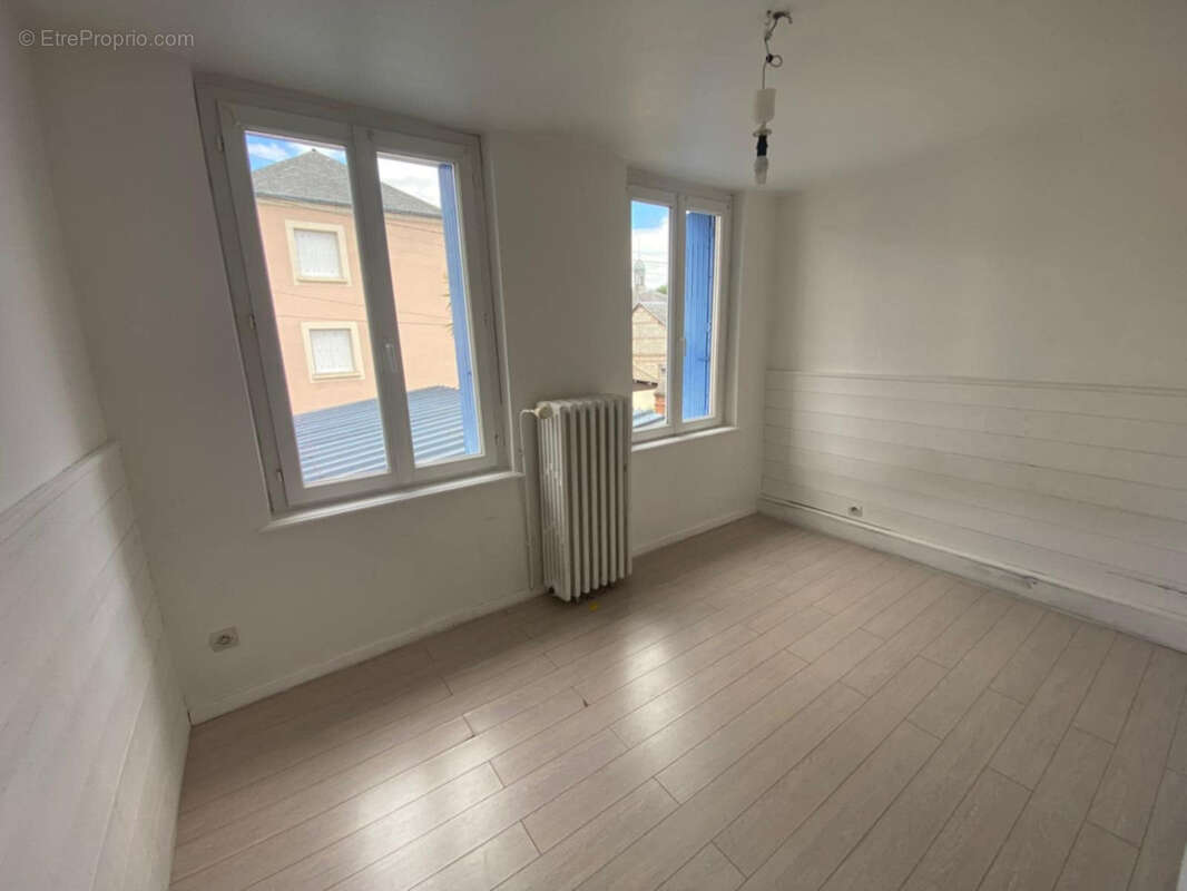 Maison à LILLEBONNE