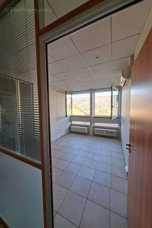 Commerce 84 m² à Metz  - photo 4