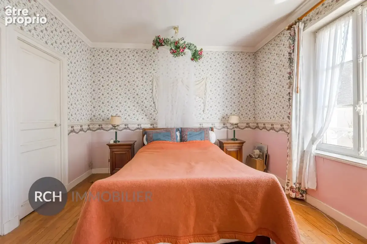 A proximité d'Orgerus - Maison bourgeoise en coeur de village - photo 12