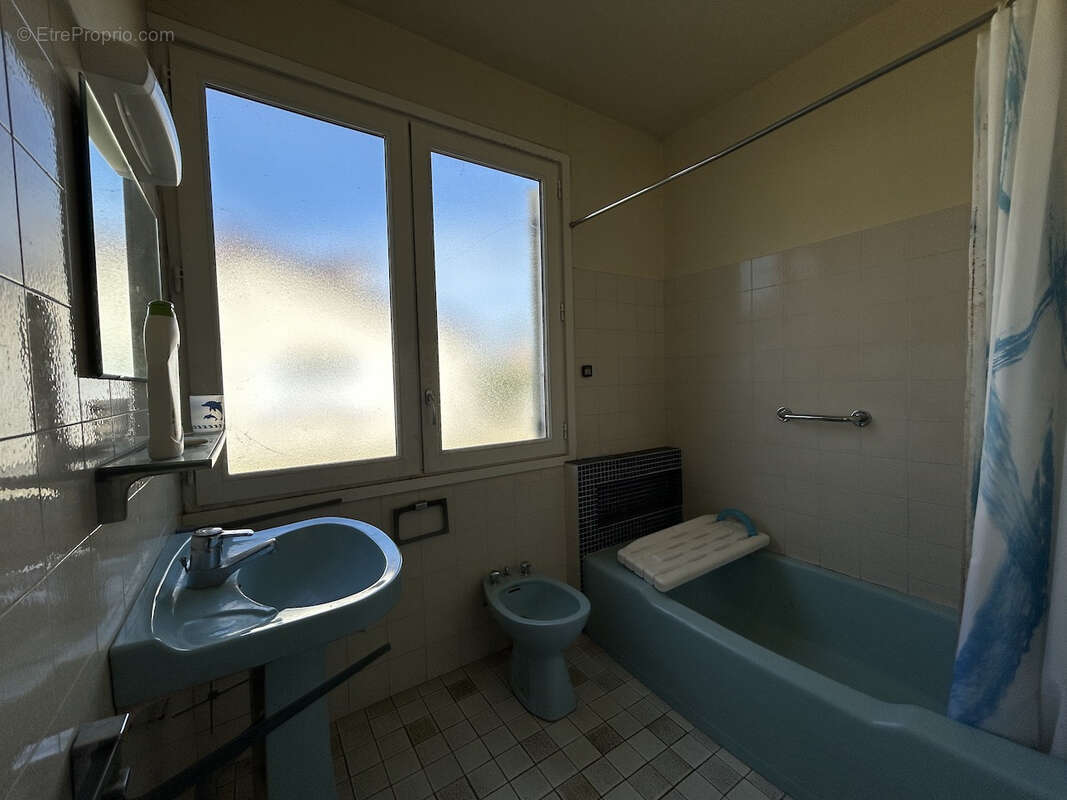 Maison de plain-pied , trois chambres avec un studio - photo 5