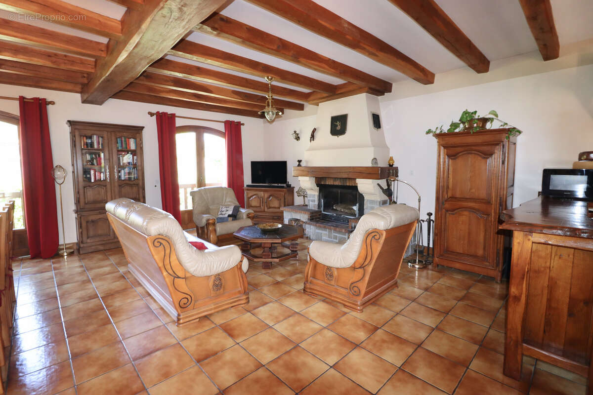 Maison à MESCHERS-SUR-GIRONDE