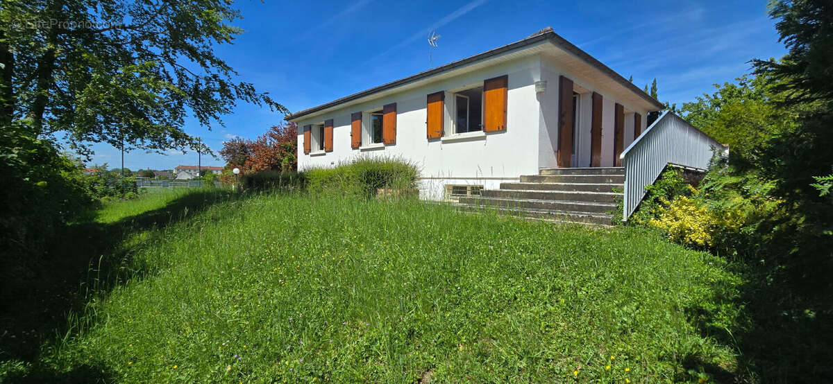Maison à SAINT-ANDRE-LES-VERGERS