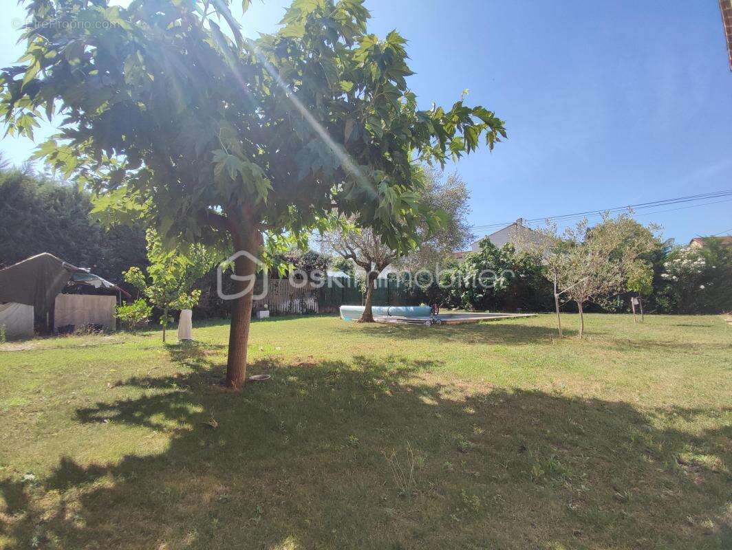 Maison à BAGNOLS-SUR-CEZE