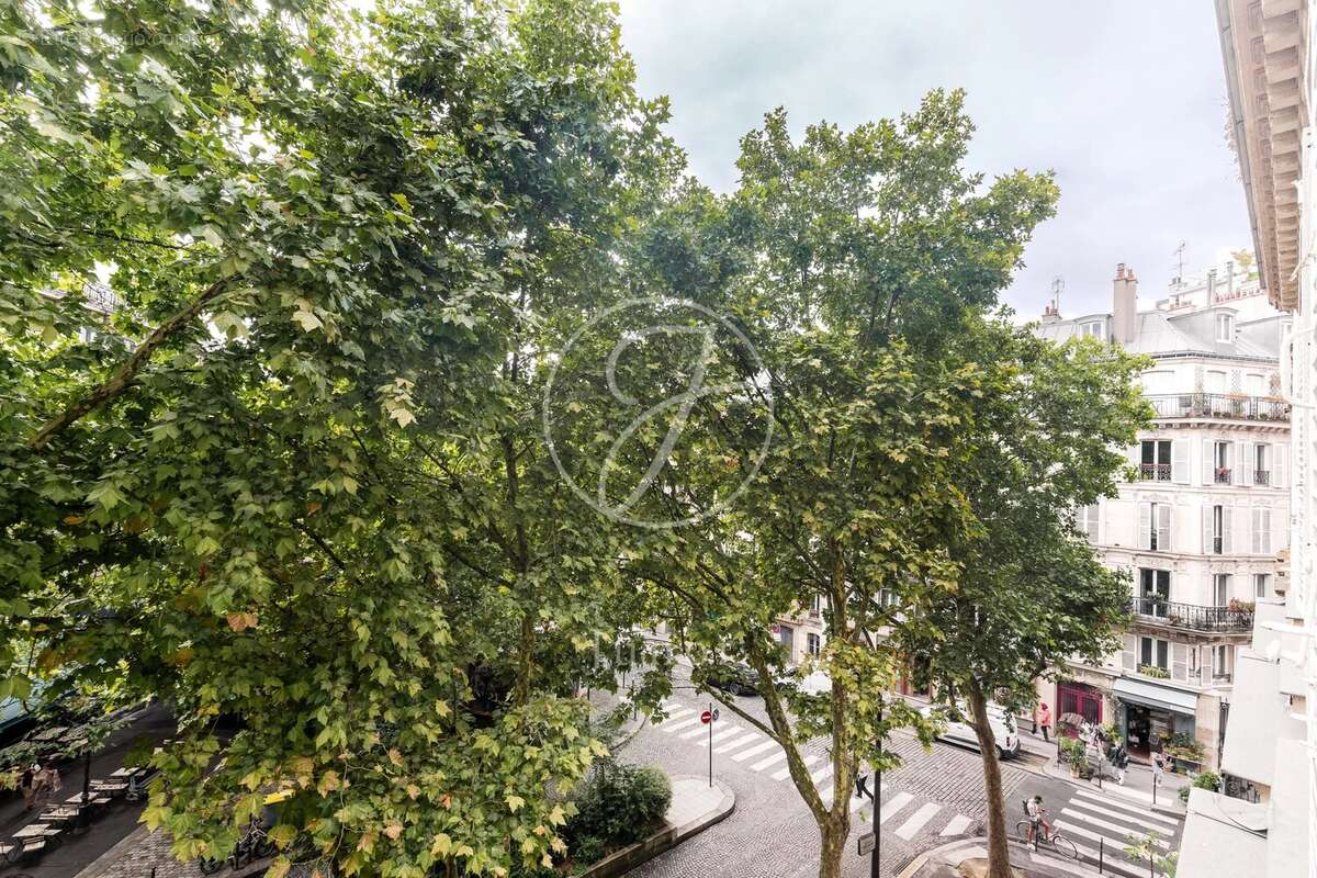 Appartement à PARIS-18E