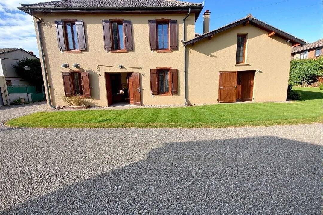 Maison à BOURRIOT-BERGONCE