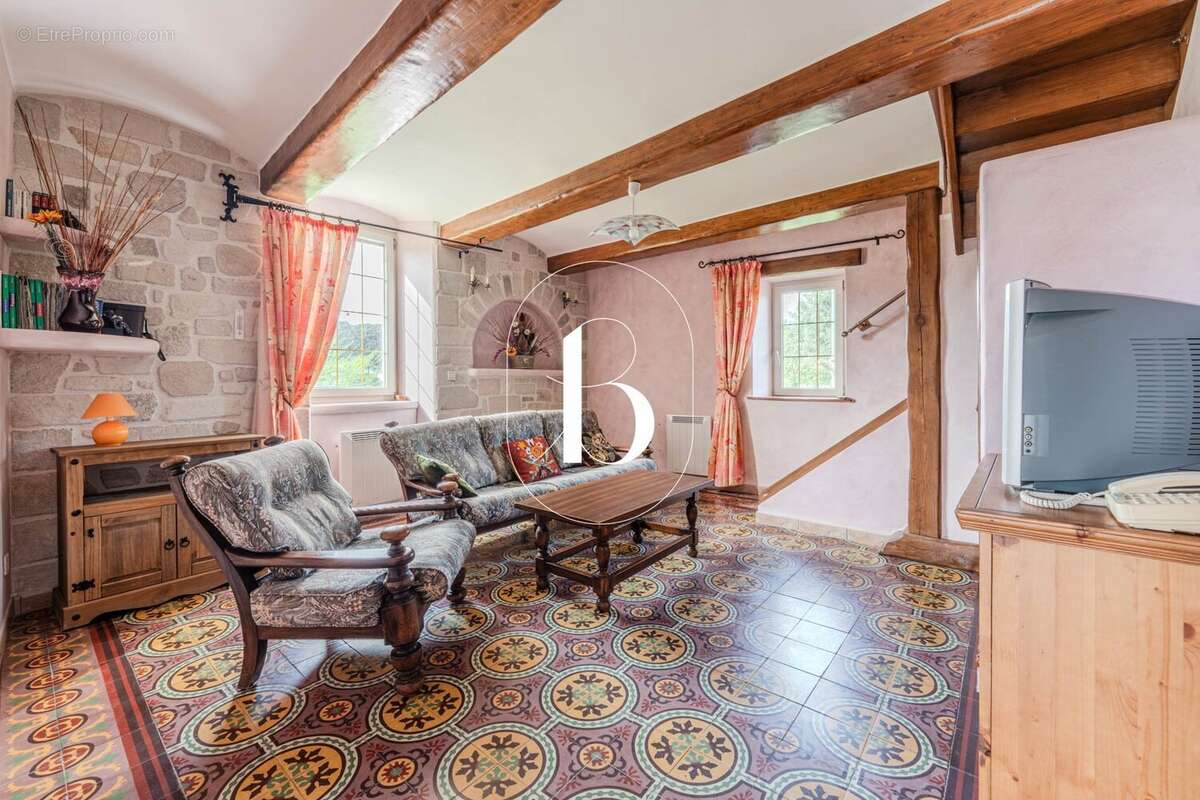Maison à BARJAC