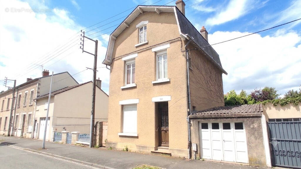 Maison à CHATELLERAULT