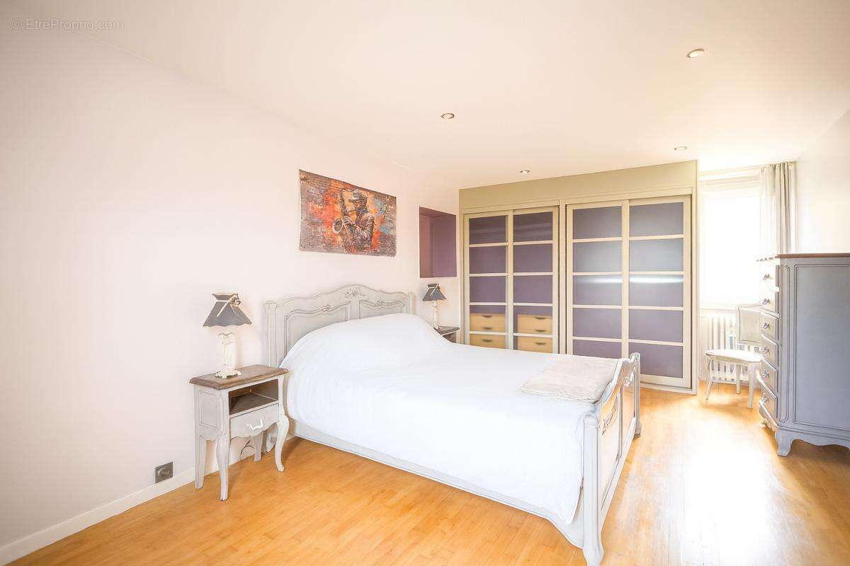 Maison à MORAINVILLIERS