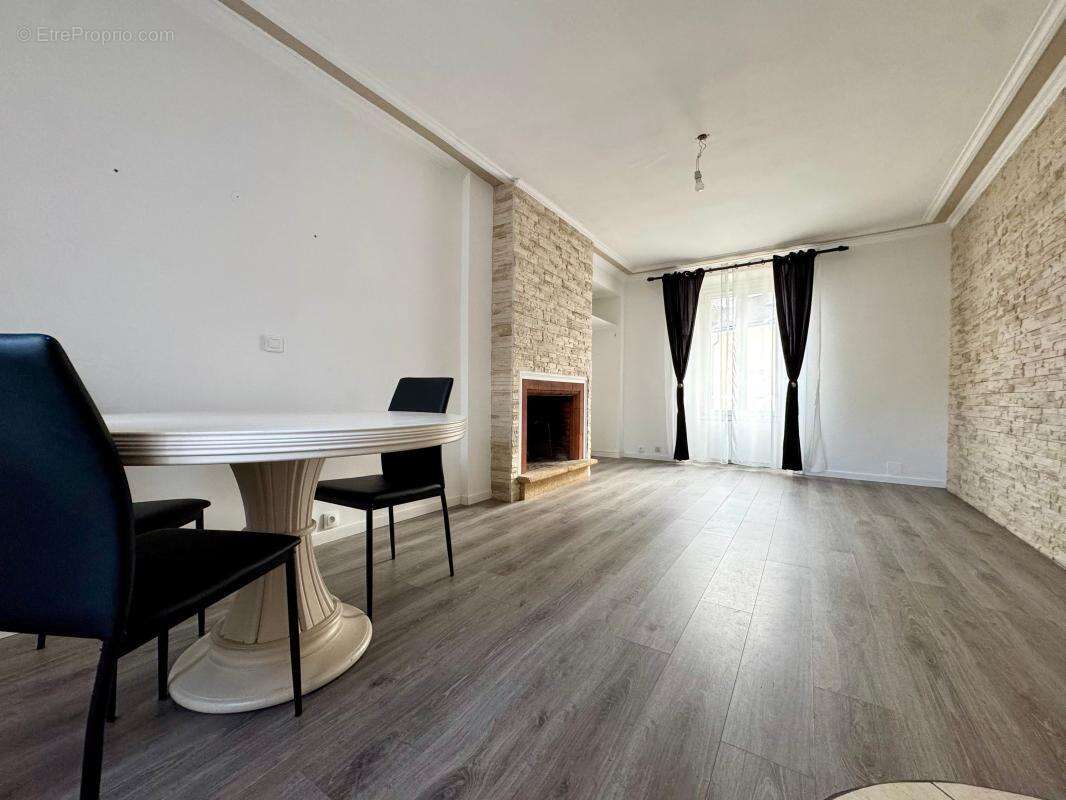 Appartement à SAINT-VRAIN