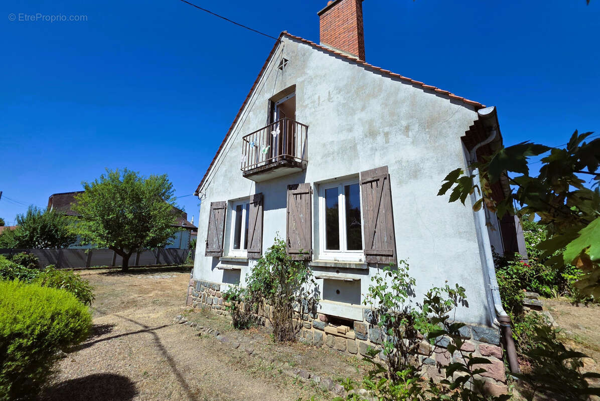 Prix en baisse! maison centre ville avec jardin - photo 19