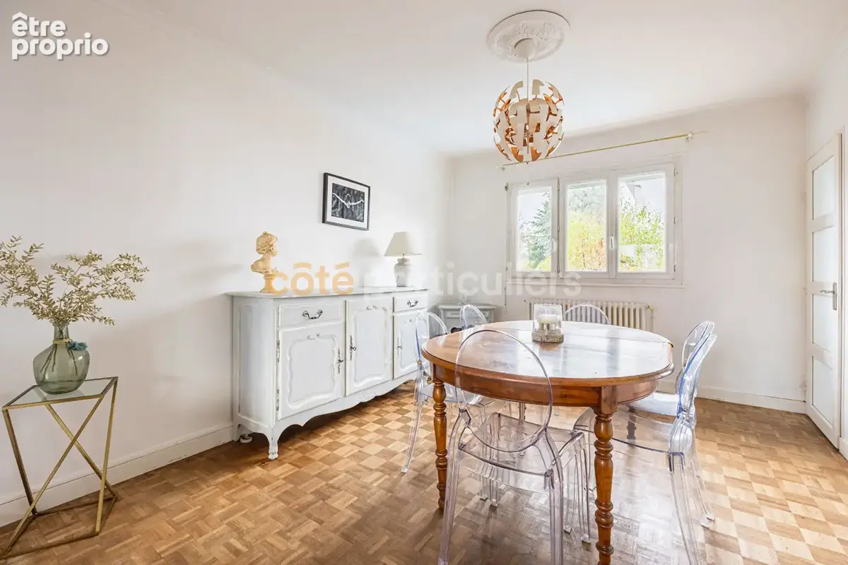 Maison saint-herblain/bouvardiere -- 5 chambres -- double piece de vie --190 m2 -- jardin --double garage--  deux bureaux - photo 4