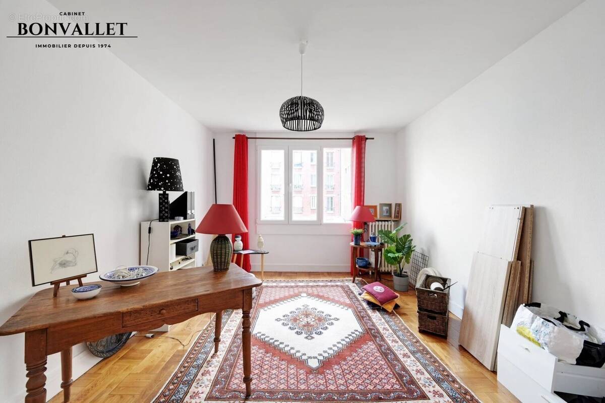 Appartement à PARIS-15E
