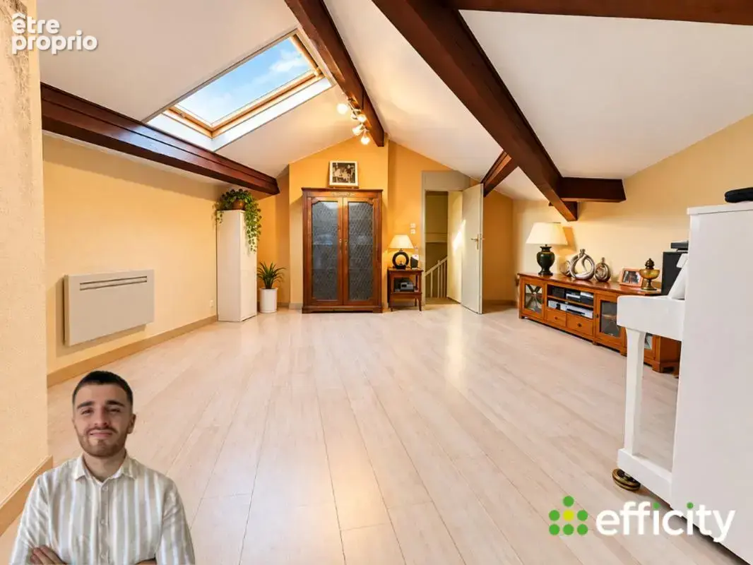 Maison 10 pièces 225 m² à vendre à Saint-Marcellin-En-Forez (42680) - photo 9