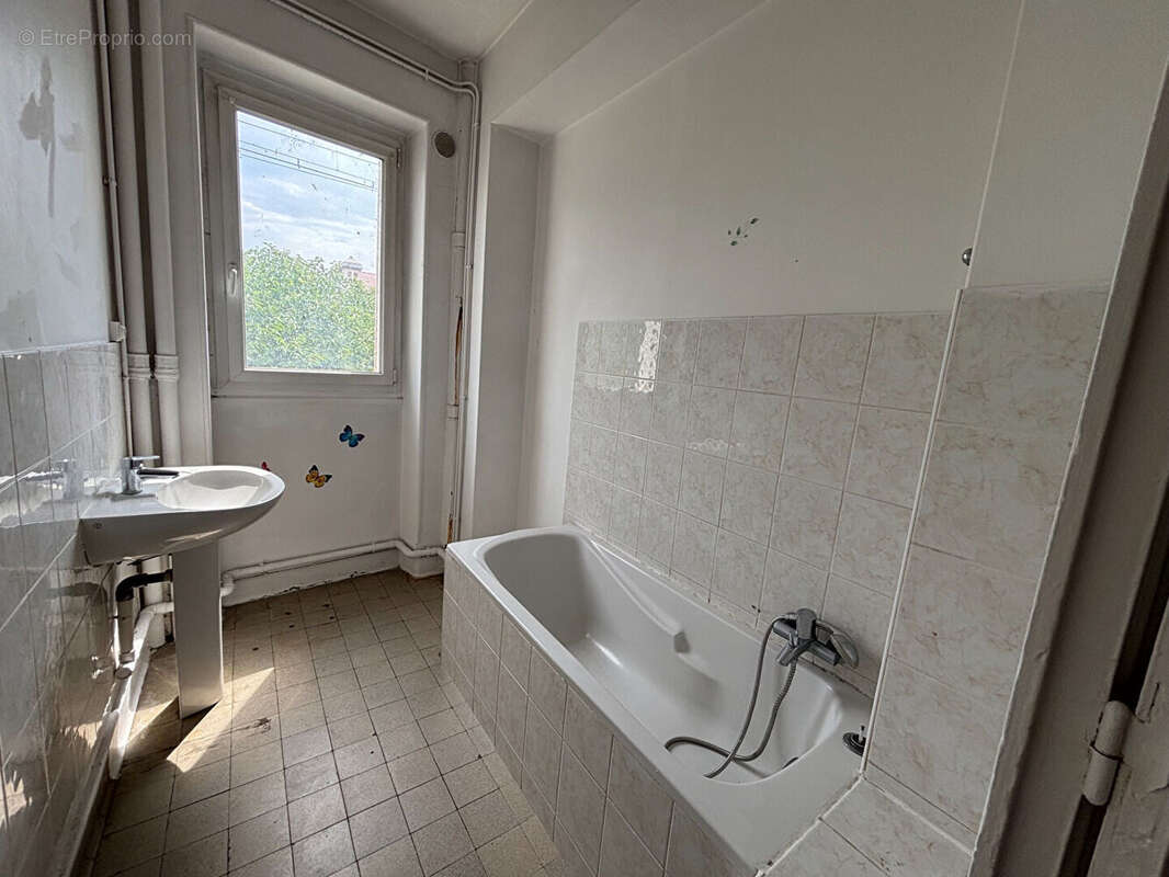 Appartement Saint Etienne 3 pièce(s) 79 m2 - photo 3